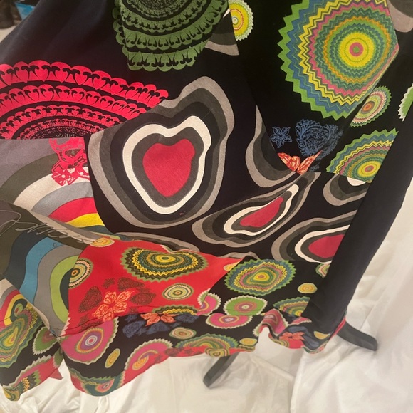 Desigual dress medium with appliqués EUC - Picture 12 of 12